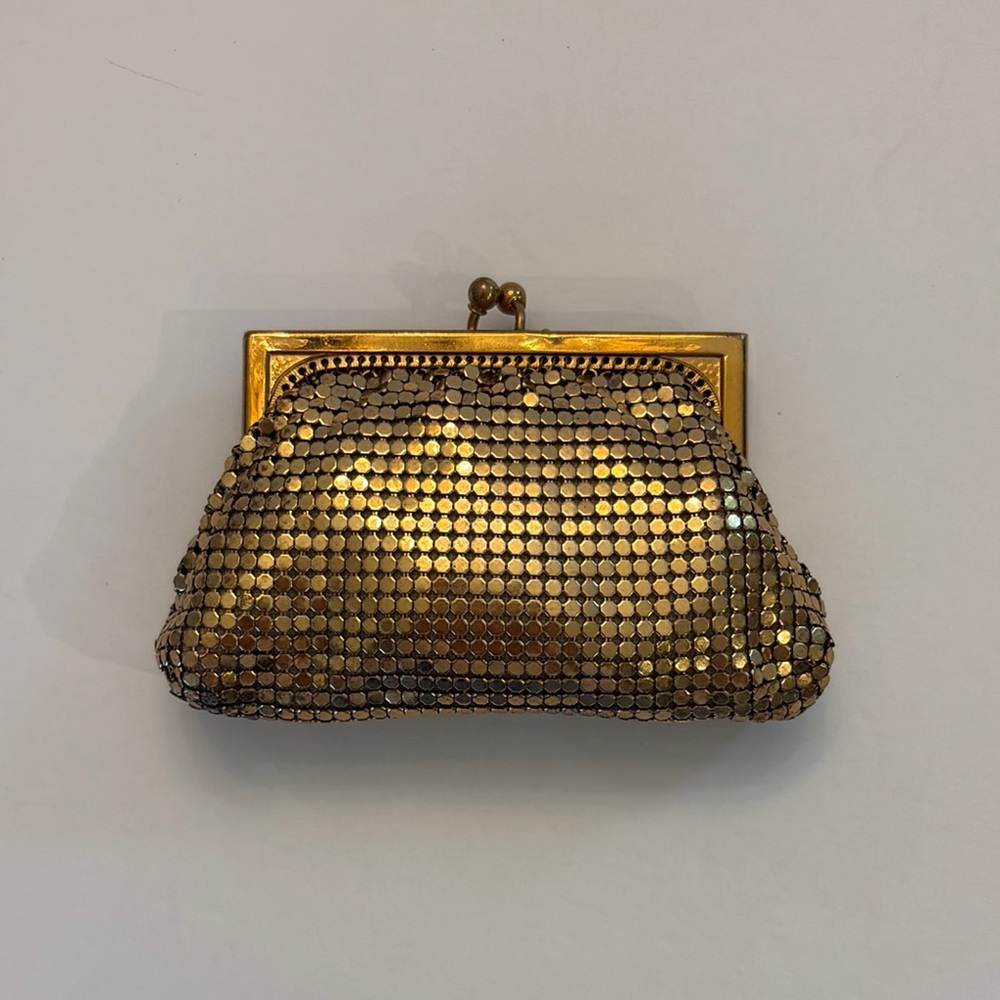 Glamorous Vintage Whiting and Davis Gold Mesh Coin Purse